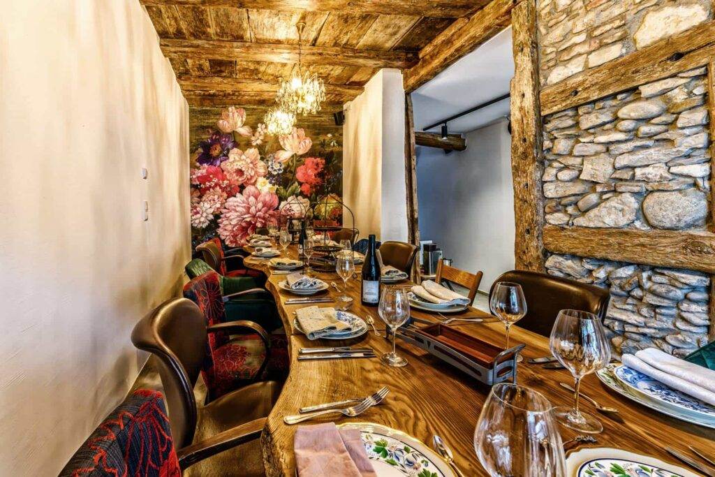 HOME 2 Kostbar Restaurant Engen Hegau ColorFX KDS 7051 Verbessert RR Bearbeitet 1920px