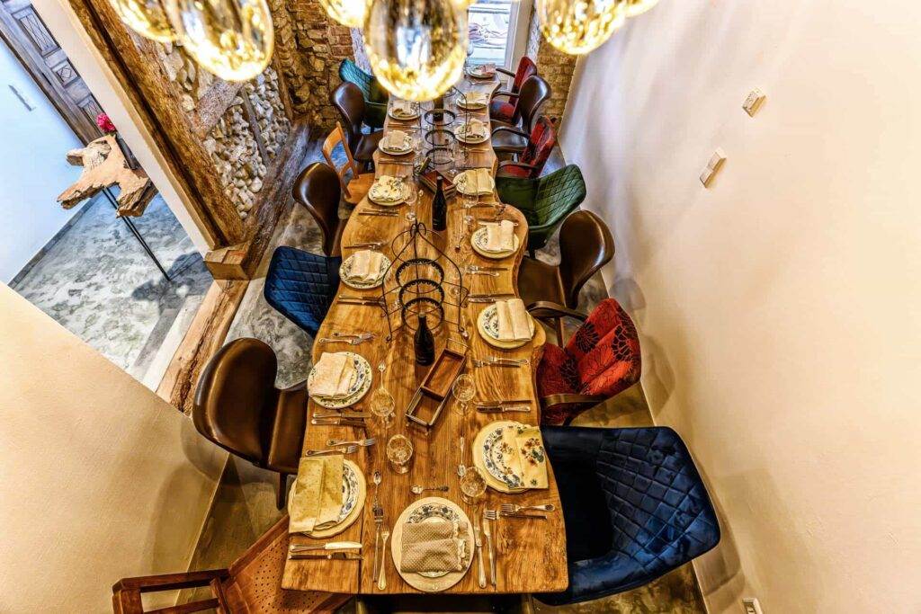 Dein Tisch 3 Kostbar Restaurant Engen Hegau ColorFX KDS 7057 Verbessert RR Bearbeitet Bearbeitet 1920px